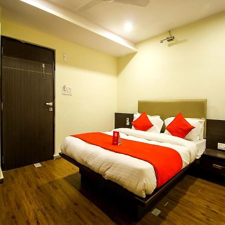 New Rajdhani Hotel ヴァドーダラー エクステリア 写真