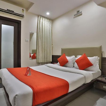 New Rajdhani Hotel ヴァドーダラー エクステリア 写真