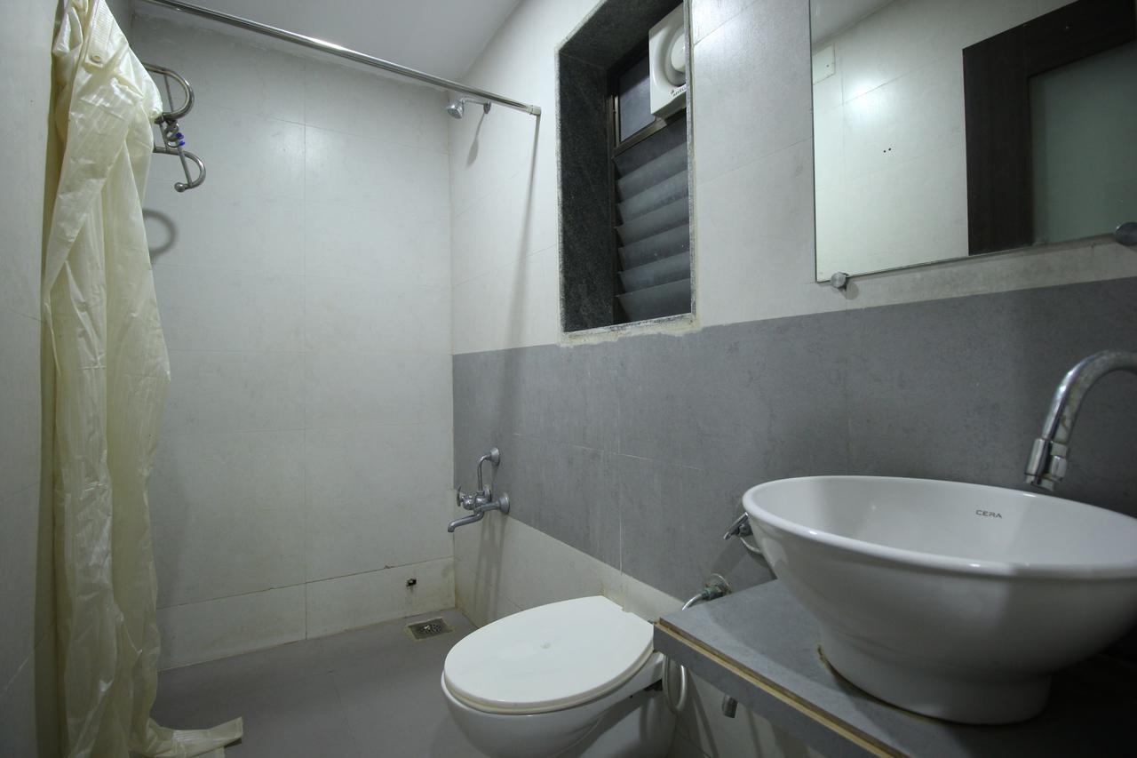 New Rajdhani Hotel ヴァドーダラー エクステリア 写真