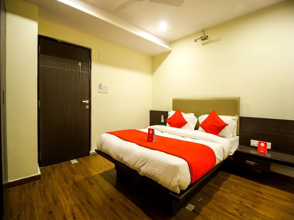 New Rajdhani Hotel ヴァドーダラー エクステリア 写真