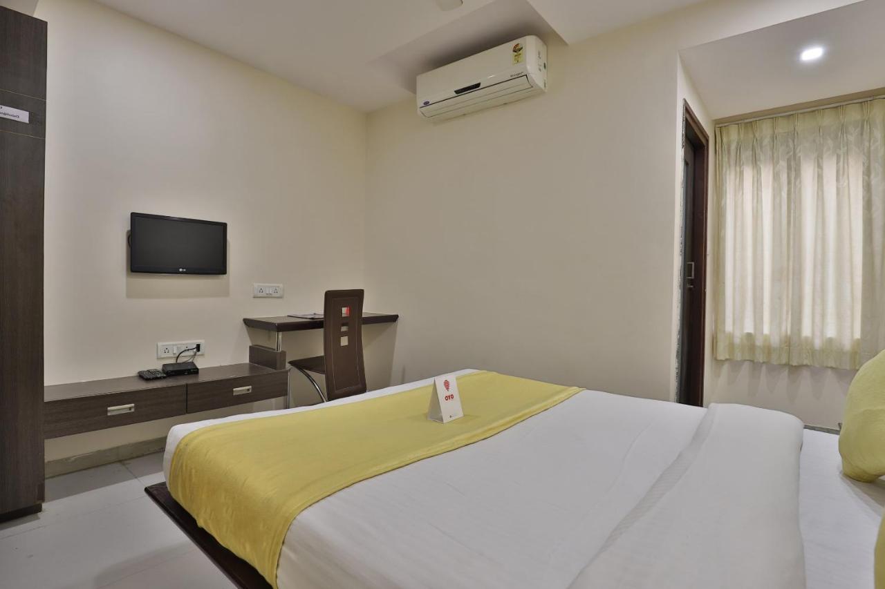 New Rajdhani Hotel ヴァドーダラー エクステリア 写真